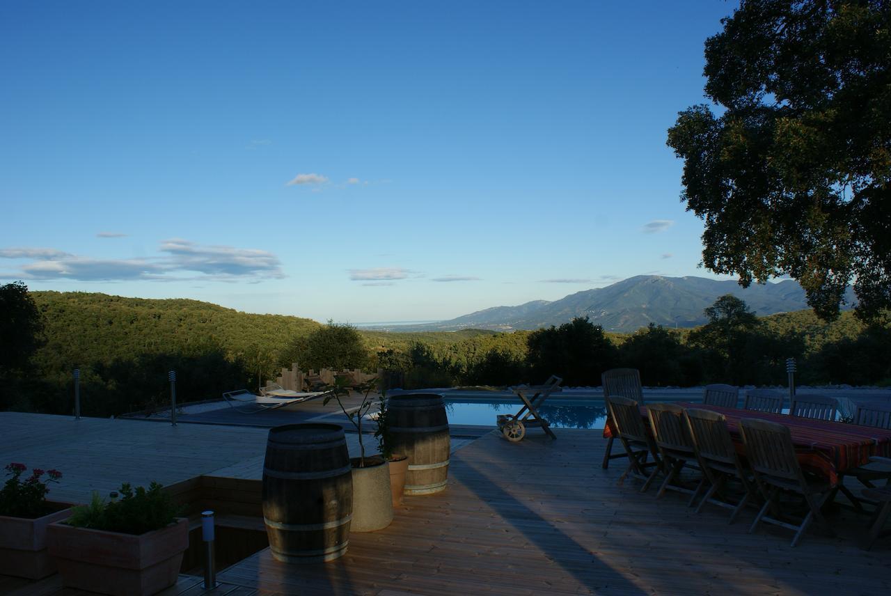 มา ลา มาร์เชต Bed & Breakfast เซเรต์ ภายนอก รูปภาพ