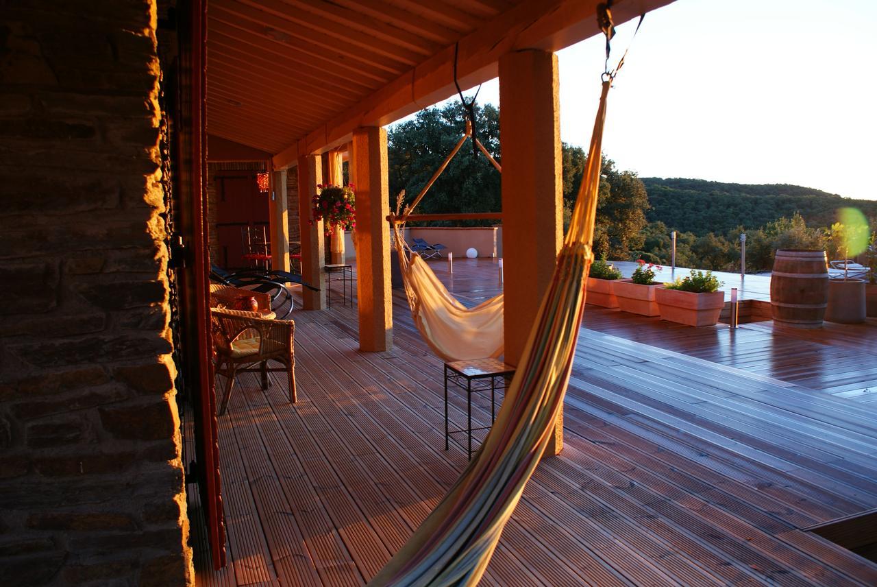 มา ลา มาร์เชต Bed & Breakfast เซเรต์ ภายนอก รูปภาพ